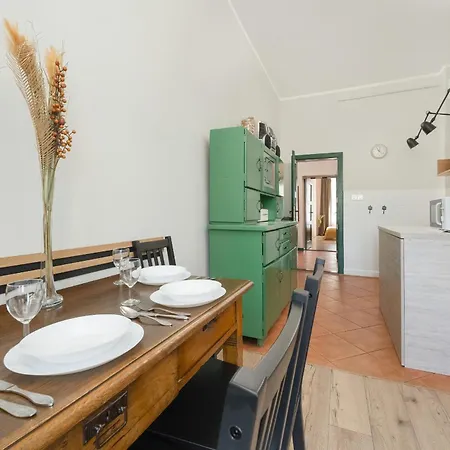 Appartement Komfortowy Apartament Blisko Rzeki We Wroclawiu Z Biurkiem I Wanna By Renters